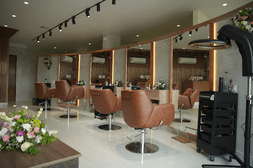 Toni&Guy Hairdressing, Vadakara